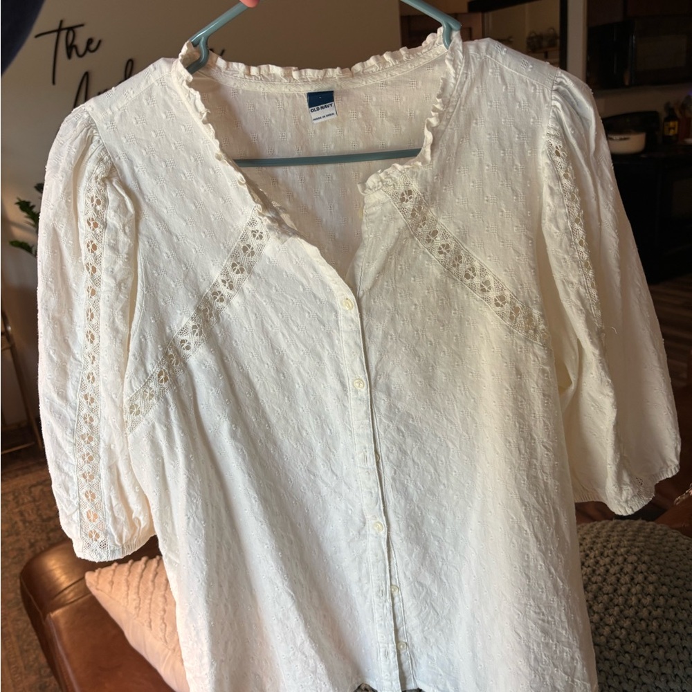 Old Navy Cream Eyelet Button-Up Blouse
